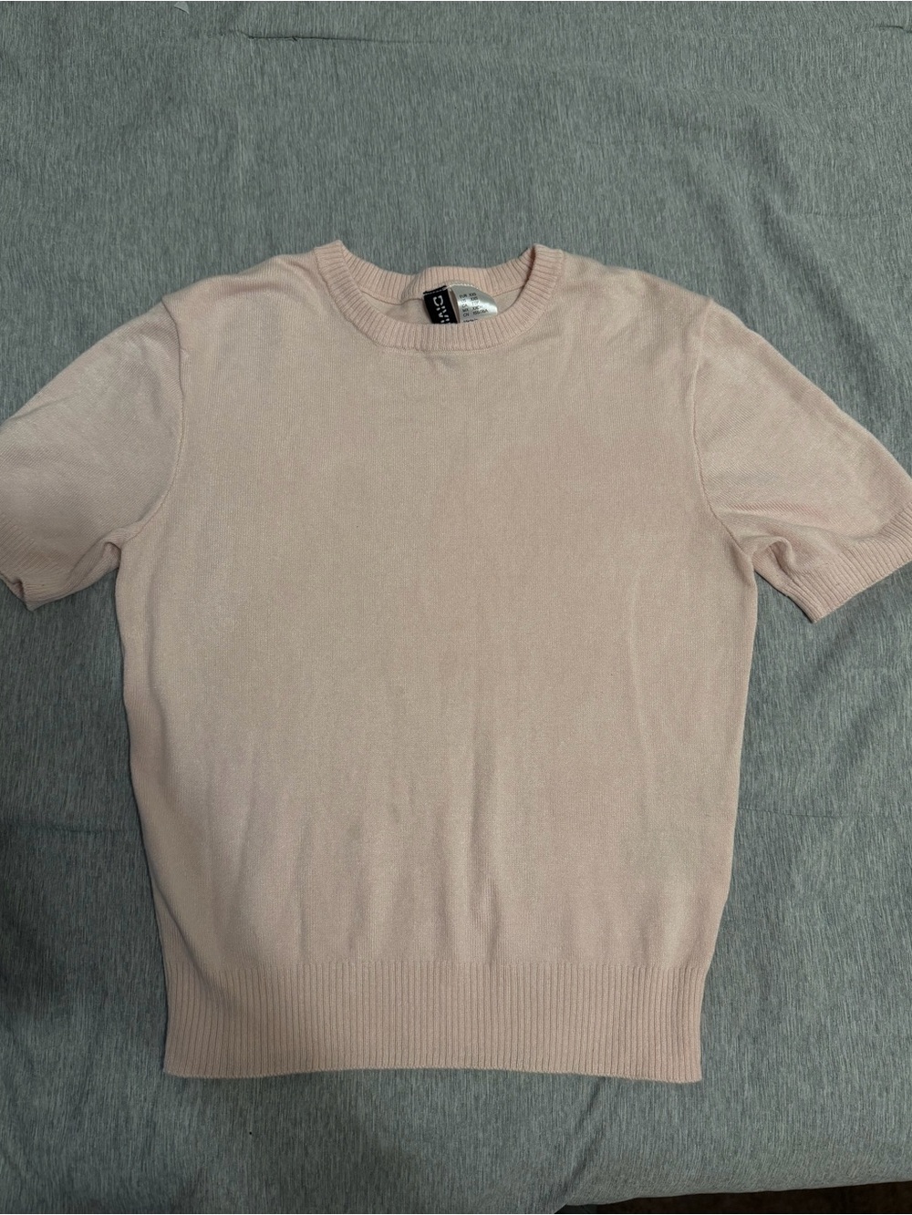H&M Pale Pink Short Sleeve Knit Top